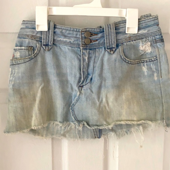 Denim skirt one of my favorite pieces ever - Picture 1 of 4